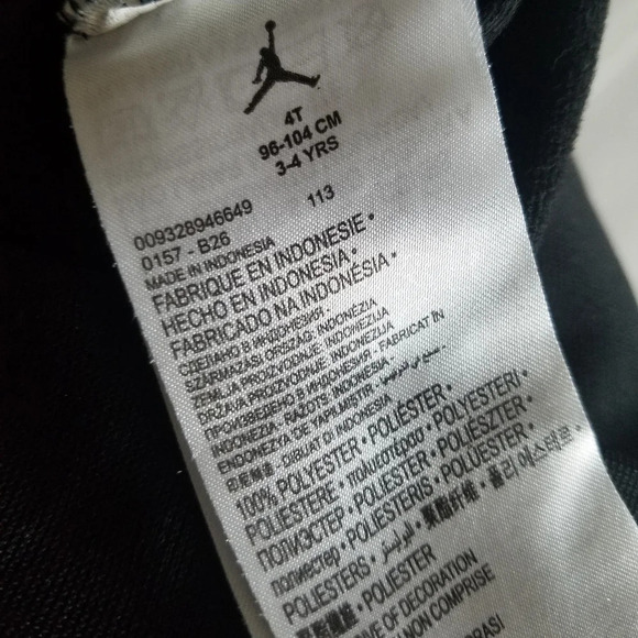 Jordan  Sweatshirts girls size 4T full zip. (V1) - Picture 5 of 7